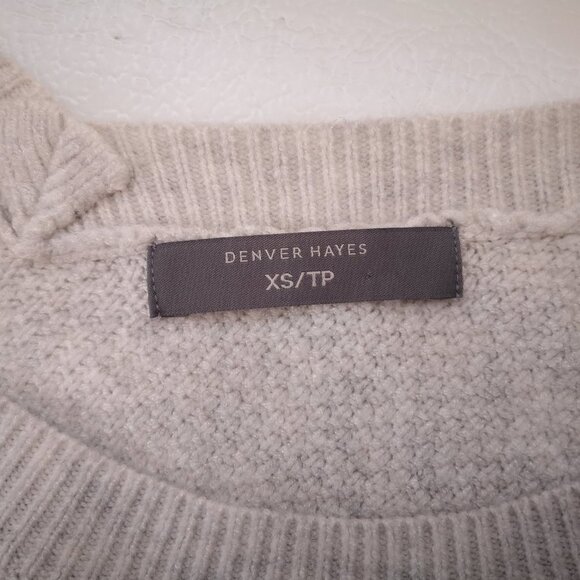 2/$30.00 - Denver Hayes Ladies Size XS 3/4 Length Sleeve Light Grey Sweater - Picture 3 of 9